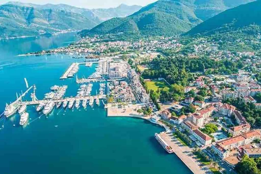 Apartman A&M Tivat Exteriér fotografie