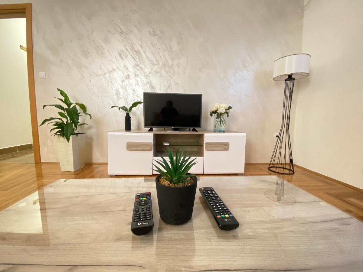 Apartman A&M Tivat Exteriér fotografie